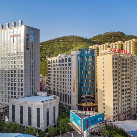 Jubao Holiday Hotel