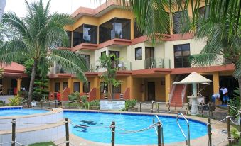 Lost Horizon Beach Dive Resort
