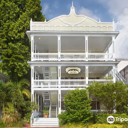 Island City House