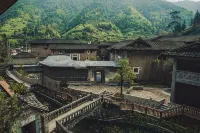 Tsingpu Nanjing Tulou Retreat
