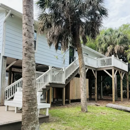 Walk to Beach, Whaley's & Bingo: Pets & Boat OK, Extra Beach Gear! 0 Weekly Min.