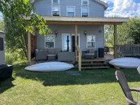 Private Lakefront! New May - June Savings. AC, Kayaks, Fishing, Pontoon Optional