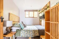 Mountain View Lodge, Luxury Woodland Lodge with Hot Tub