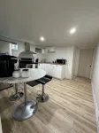 Cozy Private Bachelor Unit King Size bed. -  Ferienwohnungen