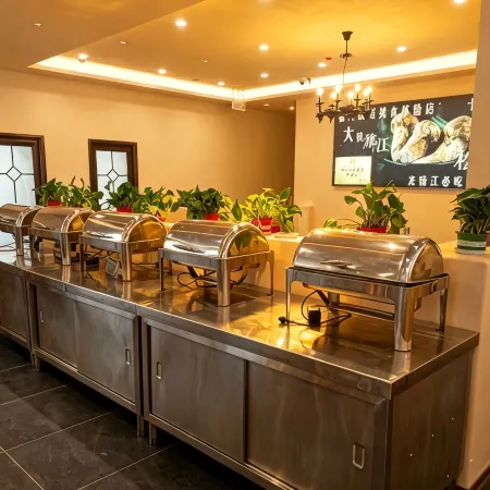 Kangba Zangyi · Garden Hotel (Yajiang 318 National Highway)