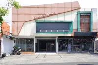 Urbanview Syariah Jackson Living near Stasiun Malang