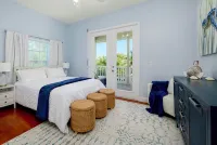 4Br Waterfront Retreat - Private Dock, Kayaks, Hot Tub & Tiki Bar  Walk to Beach - 자쿠지