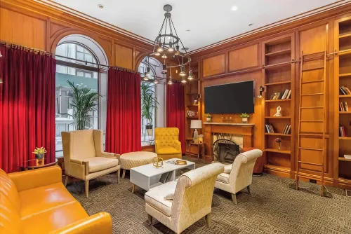 Timeless New York Stay —Walk to Broadway, Times Square & More 1-bedroom building - Bungalows
