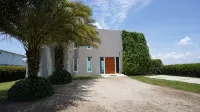 W Panoramic Ocean front with access/Infinity Pool