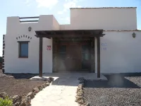 House in a Quiet Area with Private Swimming Pool - Wifi
