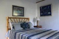 Baywatch - seaside villa, modern, spectacular location & garden, pool, cook - Bintang 4