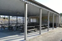 Lake house in Pirate's Cove Pet friendly with large outdoor entertainment area - balcony