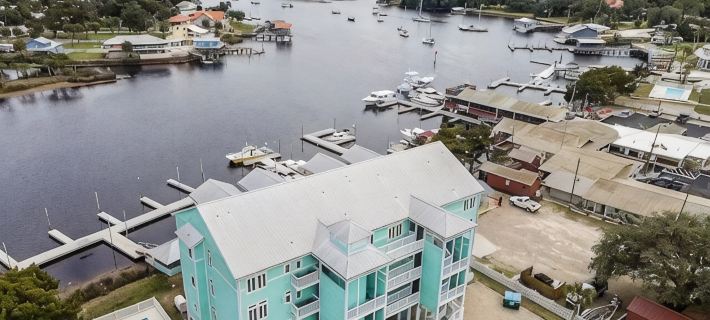 NEW! Waterfront 2 BR, 2 BA on Steinhatchee River, private boat slip,WiFi, dog ok Hotels in Dixie County