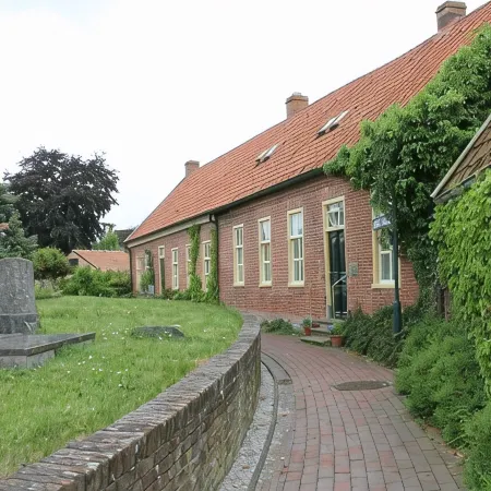 Romantic Frisian house on the East Frisian coast