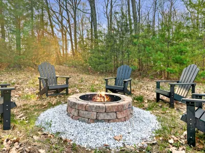 Luxe Mountain Getaway, Fire Pit,Arcade, Hot Tub, Near Lake Minnewaska Hotels in 