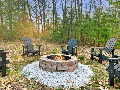 Luxe Mountain Getaway, Fire Pit,Arcade, Hot Tub, Near Lake Minnewaska