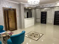 Staryij Zamok Hotel - 2-Star