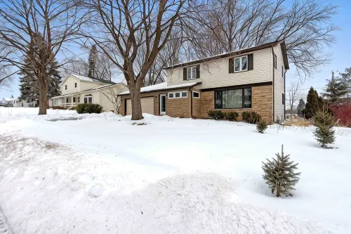 Very spacious, clean and tastefully remodeled home - 3つ星