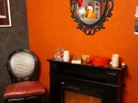 LOVE ROOM Red and black Hotels in Barr