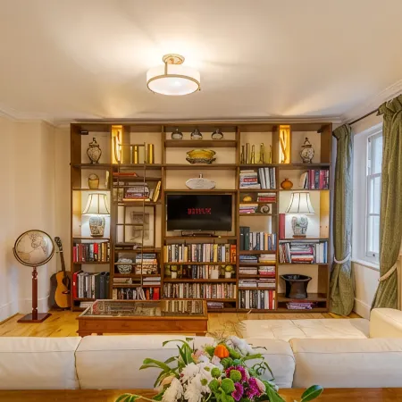 Beautiful 7-Bedroom Countryside Home