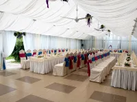Domik U Prichala Hotel 鄰近浴場樓的酒店