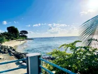 Cozy condo - stone throw away from the beach !