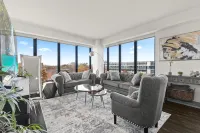 "Faith of Evanston" 180°view, 2BDR +2Bath Urban luxury - 4 stjerner