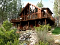 Westside 4-bdrm cabin between Hamilton & Victor with WiFi, AC. Enjoy your stay - Alppimaja