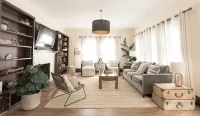 Historic bungalow less than a mile from downtown on greenway trail - 4-Star