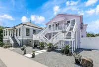 Large 6BR NEW home!Pool & Hot TubGrill- Pets OK- W/DClose to Pleasure Pier!! - สระว่ายน้ำส่วนตัว