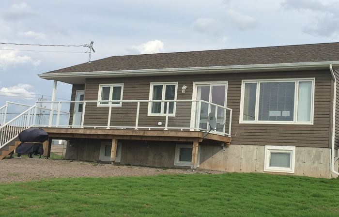 Main Floor (Unit 1) in House, Deck, Sunset, Water View (Cheticamp Harbour)