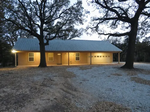 Gorgeous 2 Bed 2 Bath House on 3 Acres on Hwy 82 - 3 étoiles