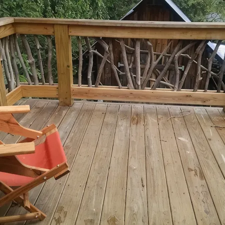 Private Upper Room w/large soaking tub/shower with view of 7 Sisters Mountains!