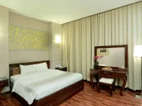 Sutan Raja Hotel & Convention Palu Hotel a Palu