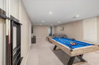 Large family-friendly home w/ pool table, close to Muskegon Lake & Lake Michigan - 4-Star