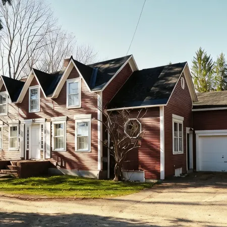 Charming and Spacious 5Br Located in the Heart of Waitsfield. Close to Amenities