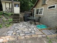 Ultimate couples getaway! Quiet and private Lakeside Cottage in the Adirondacks - 샬레 호텔