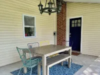 Spacious Farmhouse in Douglas; Walk to Downtown, Waterfront & Saugatuck! Hotels in Douglas