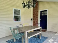 Spacious Farmhouse in Douglas; Walk to Downtown, Waterfront & Saugatuck!