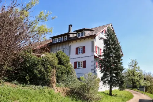 Large vacation apartment, wonderful view of the countryside, approx. 6 km from Lake Constance