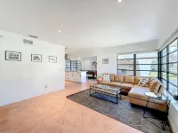 Boca Raton Home with Private Heated Pool, Close to Fau, Beach & Mizner! - 프라이빗 풀
