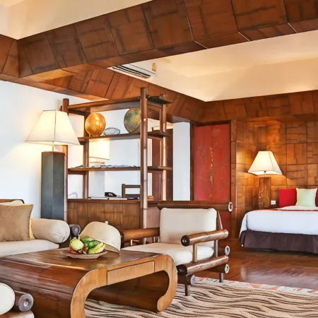 Mom Tri's Villa Royale