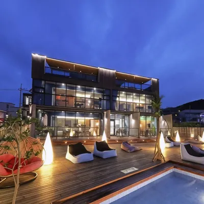 Busan Ilgwang Lagomar Pension 鄰近日光海灘的酒店