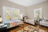 Charming 3BR/2BA Sleeps 6 in Graham, NC has everything you need! - 4-stjärniga