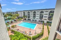 Beautiful one bedroom condo in Marco Island with so much to offer! - 2-Star