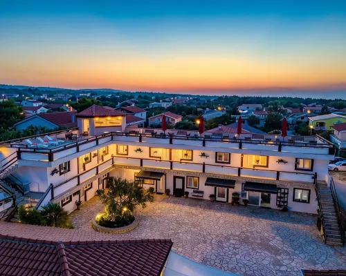 Guesthouse Kod Spavalice Hotels in Vir