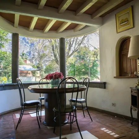 Casa Bugambilia, Un Pequeño Hotel en Tepoztlán