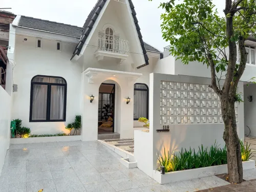 Villa Senara Sentul by SAKALAVASA - Villaer