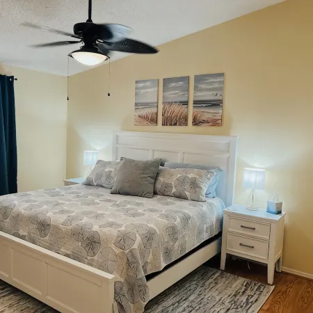 2 bdrm/2bath Patio Villa