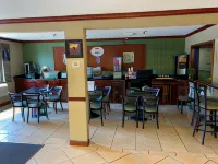 Super 8 by Wyndham Tilton/Lake Winnipesaukee Hotels in Tilton